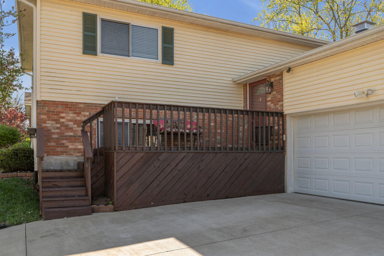 Listing Image 5
