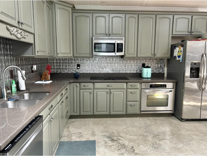 Listing Image 14