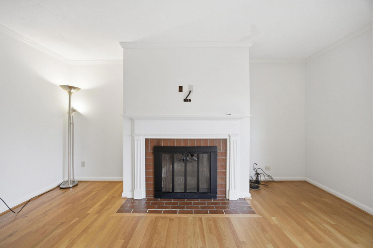 Listing Image 47