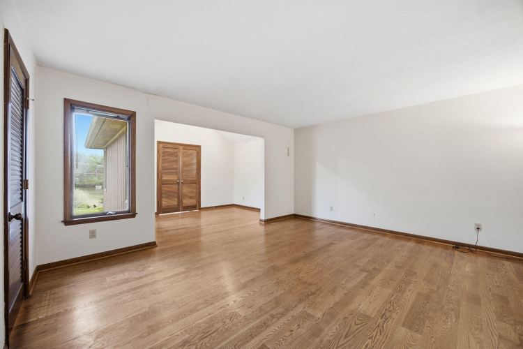 Listing Image 65