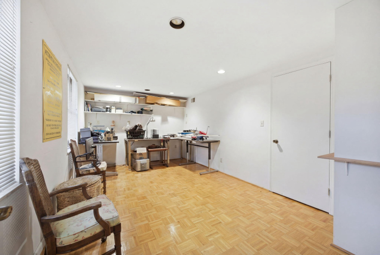 Listing Image 78