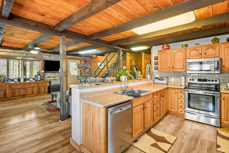 Listing Image 15