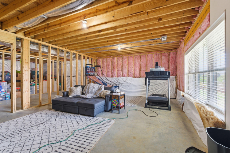 Listing Image 35