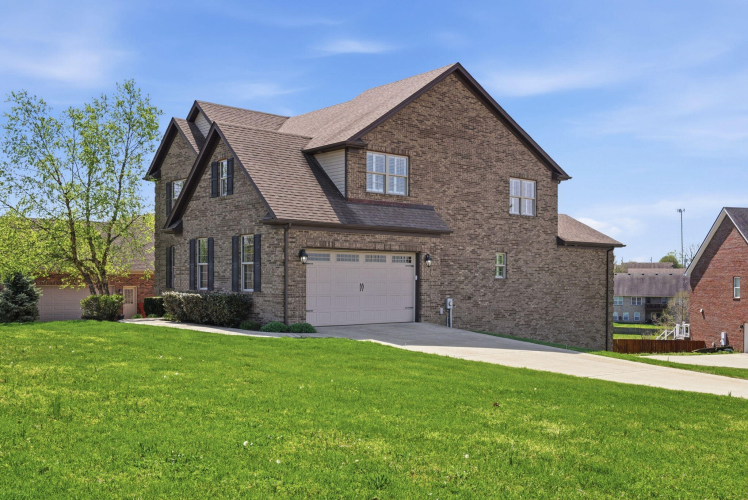 Listing Image 44
