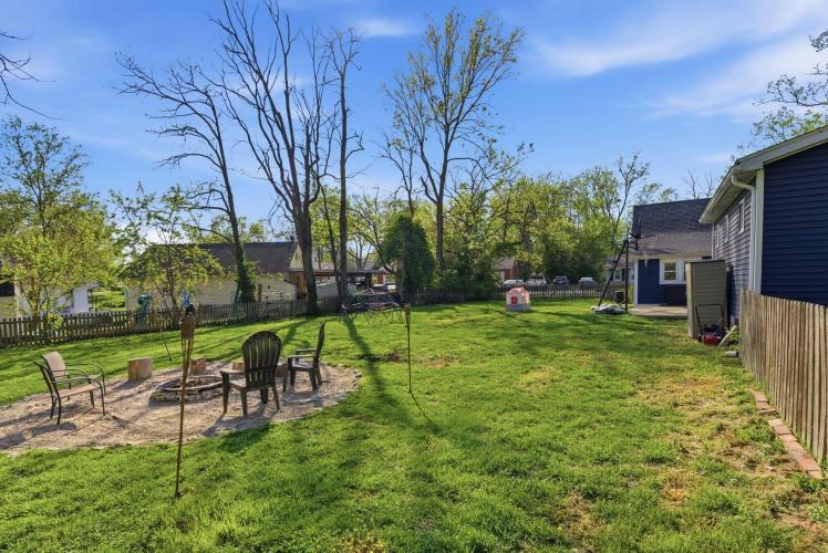 Listing Image 44