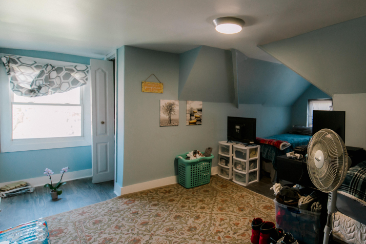Listing Image 19