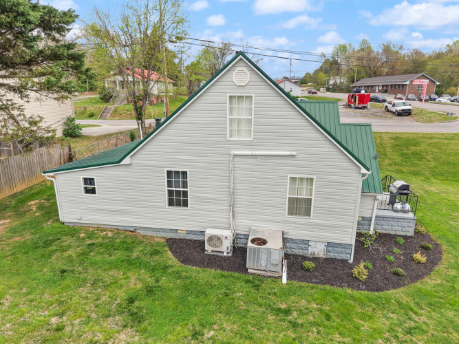Listing Image 40