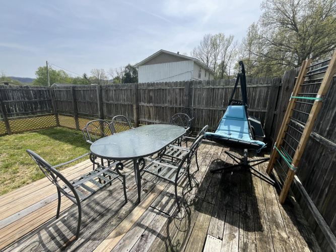 Listing Image 64