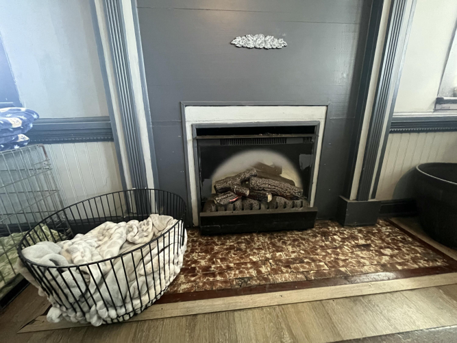 Listing Image 10