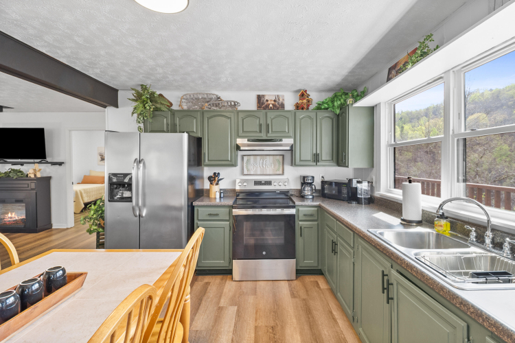 Listing Image 14