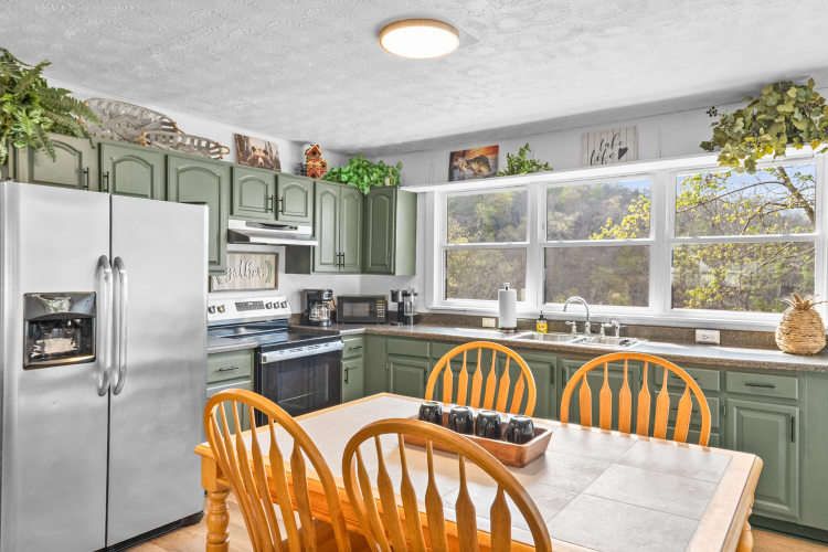 Listing Image 16