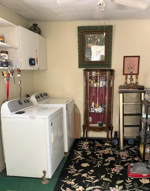 Listing Image 7