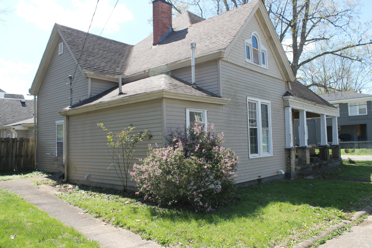 Listing Image 3
