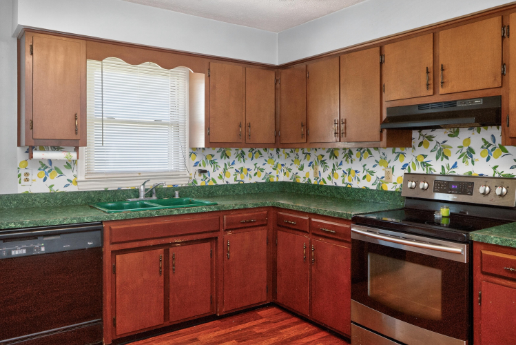 Listing Image 9