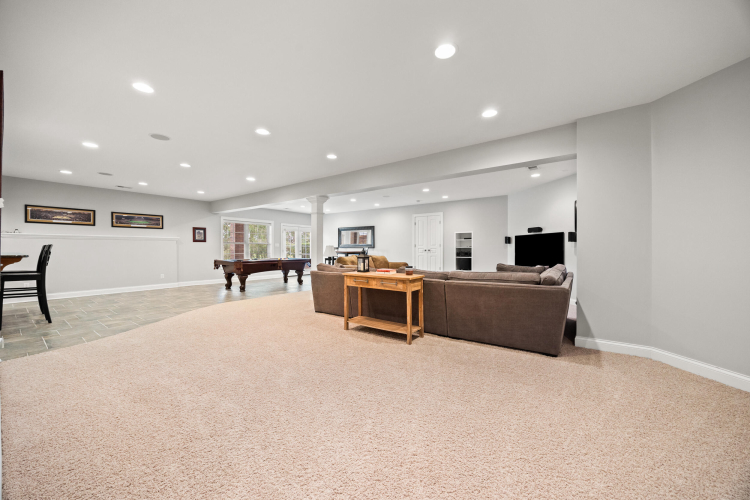 Listing Image 54