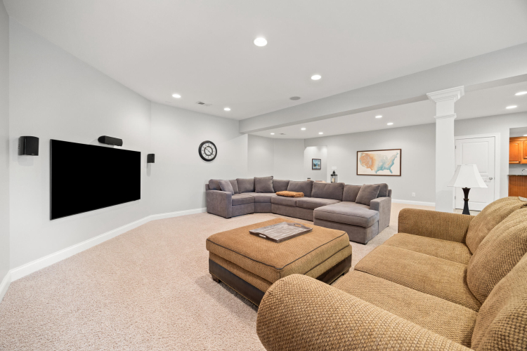 Listing Image 56