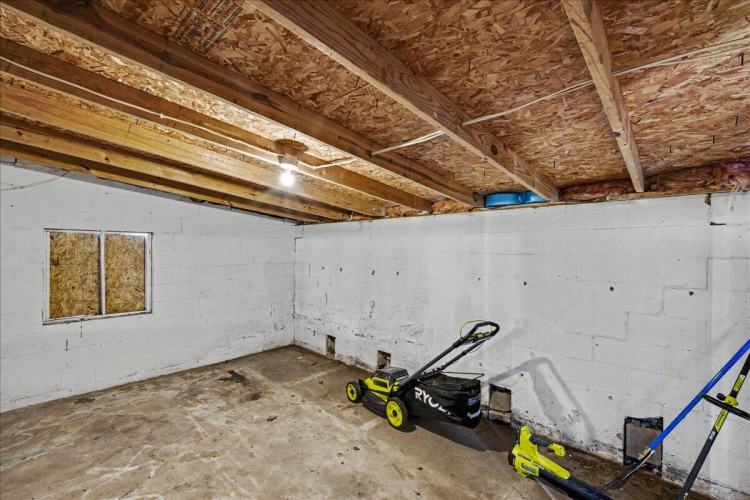Listing Image 49