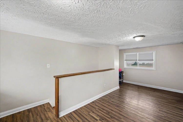 Listing Image 56