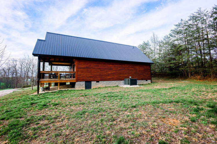 Listing Image 12