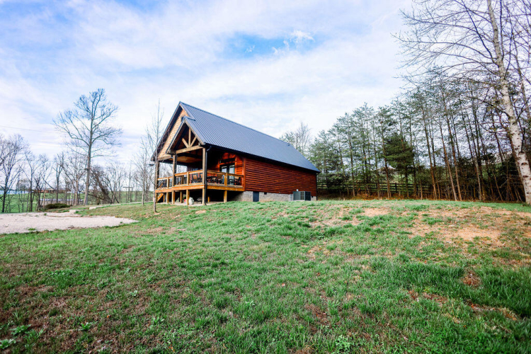 Listing Image 8