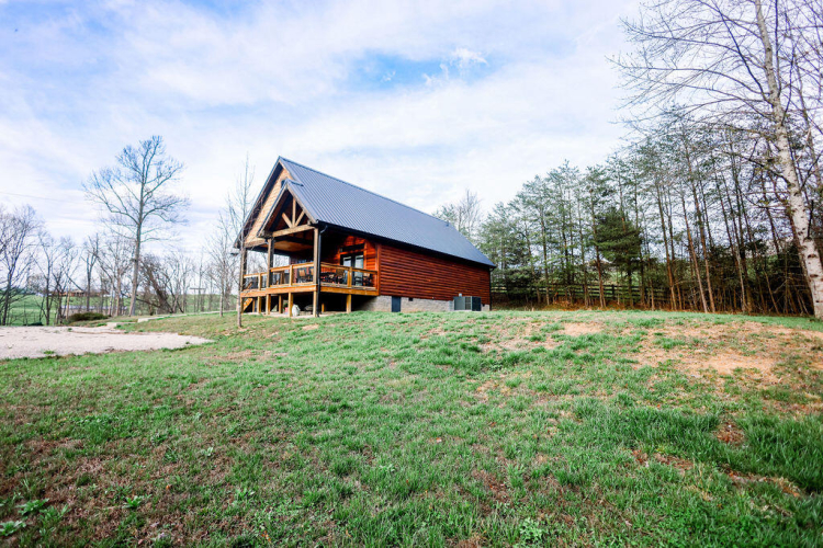 Listing Image 9