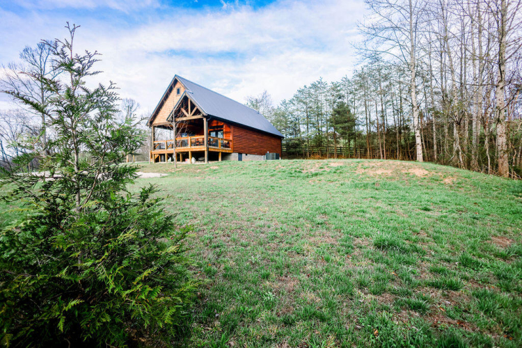 Listing Image 10