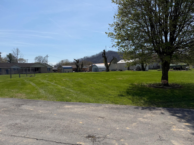 Listing Image 16