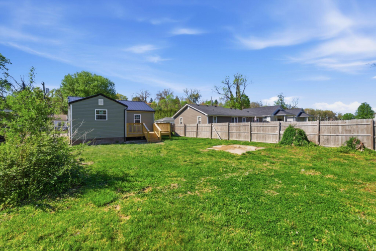 Listing Image 32