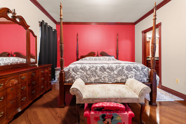 Listing Image 103