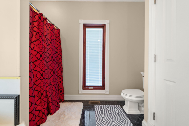 Listing Image 109