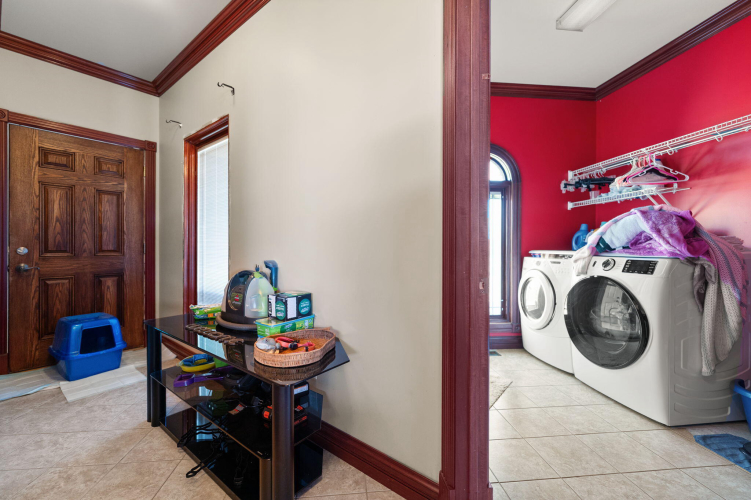 Listing Image 113