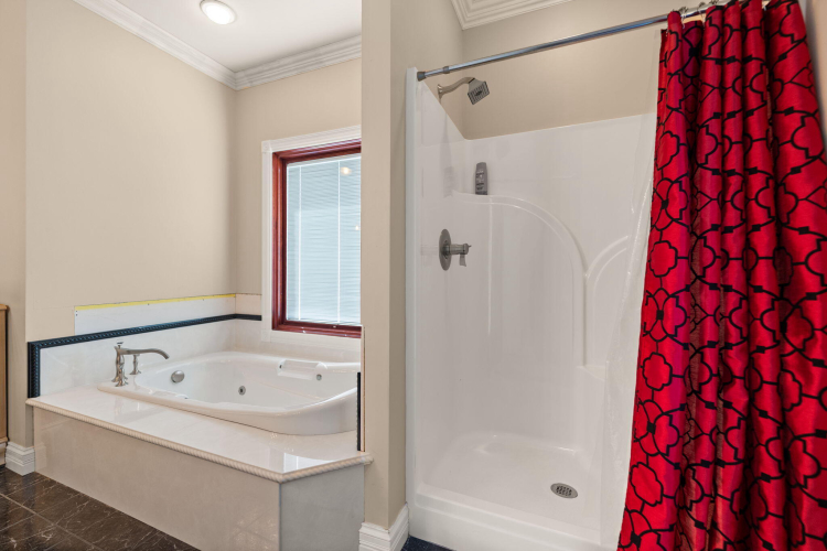 Listing Image 115