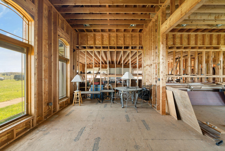 Listing Image 129