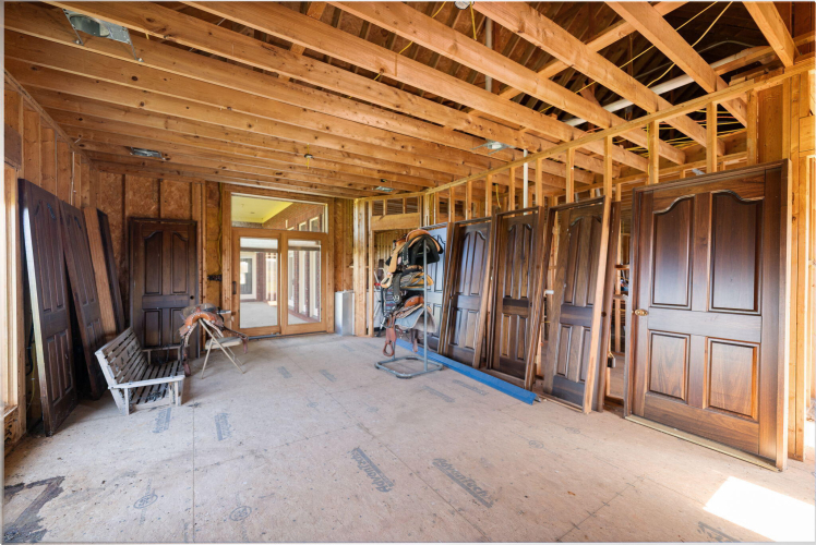 Listing Image 145