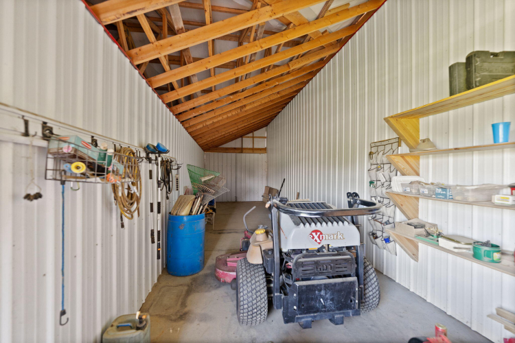 Listing Image 183