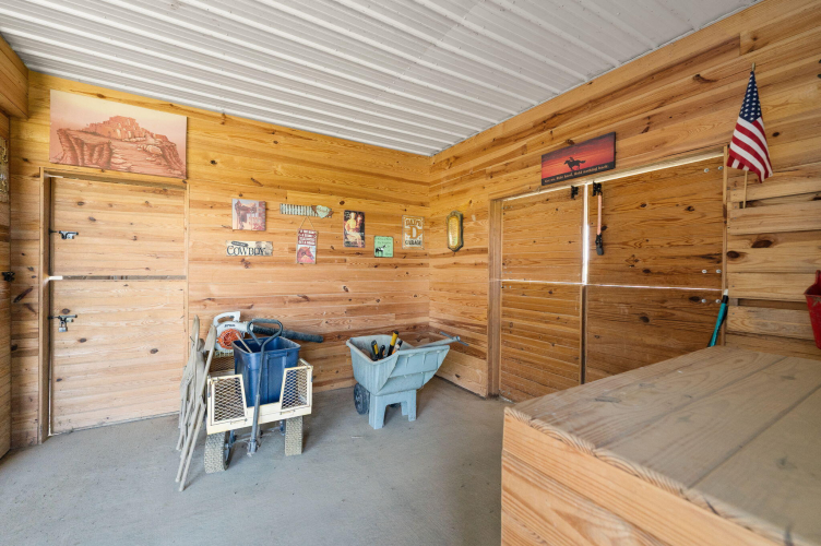 Listing Image 185