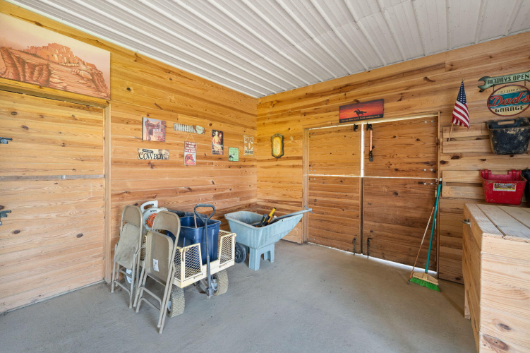 Listing Image 190