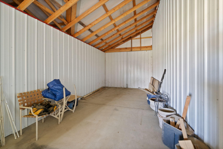 Listing Image 194