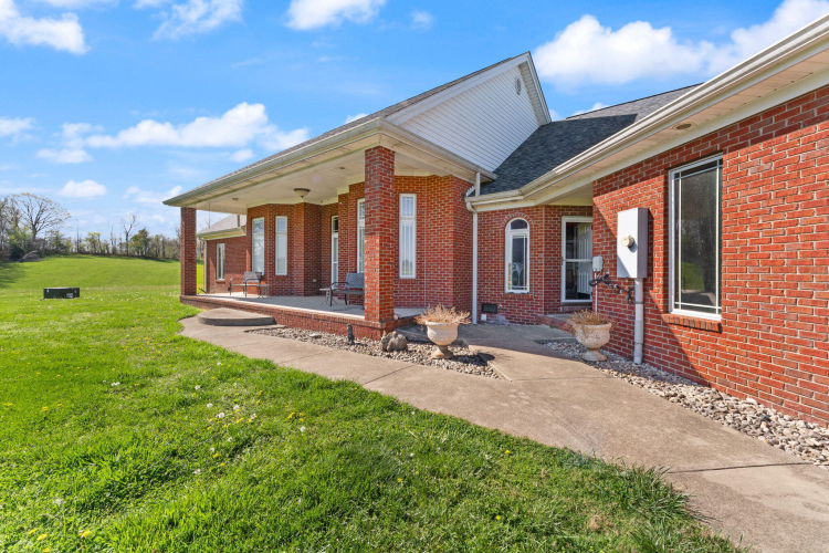 Listing Image 28