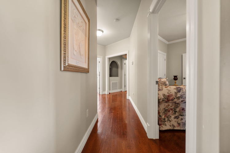 Listing Image 81