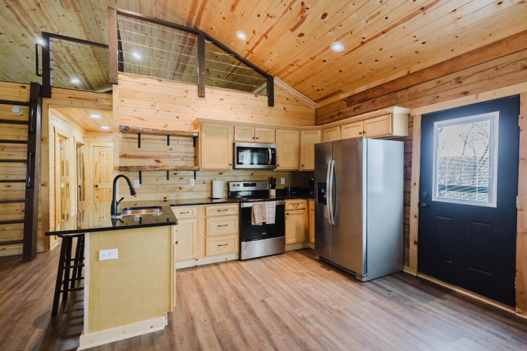 Listing Image 12