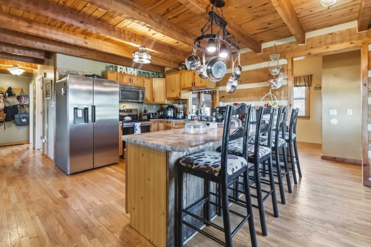 Listing Image 15