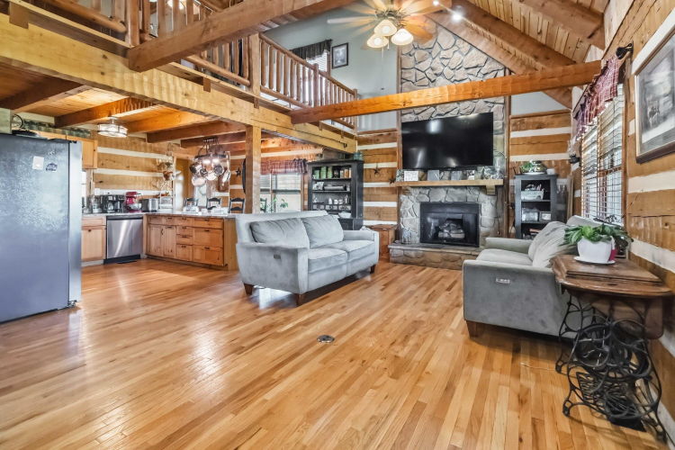 Listing Image 7