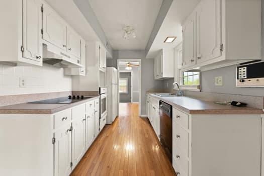 Listing Image 15
