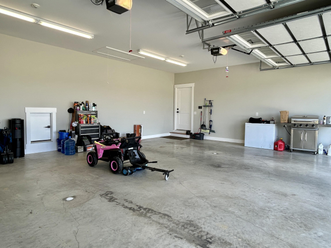 Listing Image 104