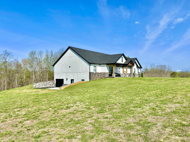 Listing Image 112