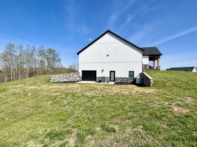 Listing Image 125