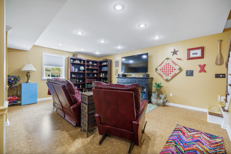 Listing Image 23