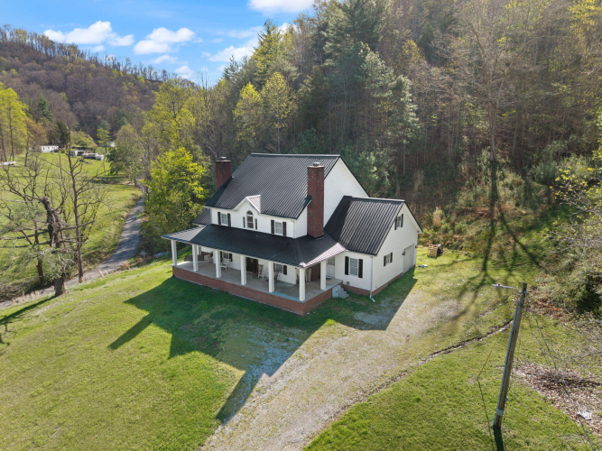 Listing Image 4