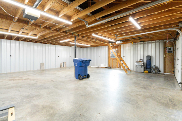 Listing Image 56